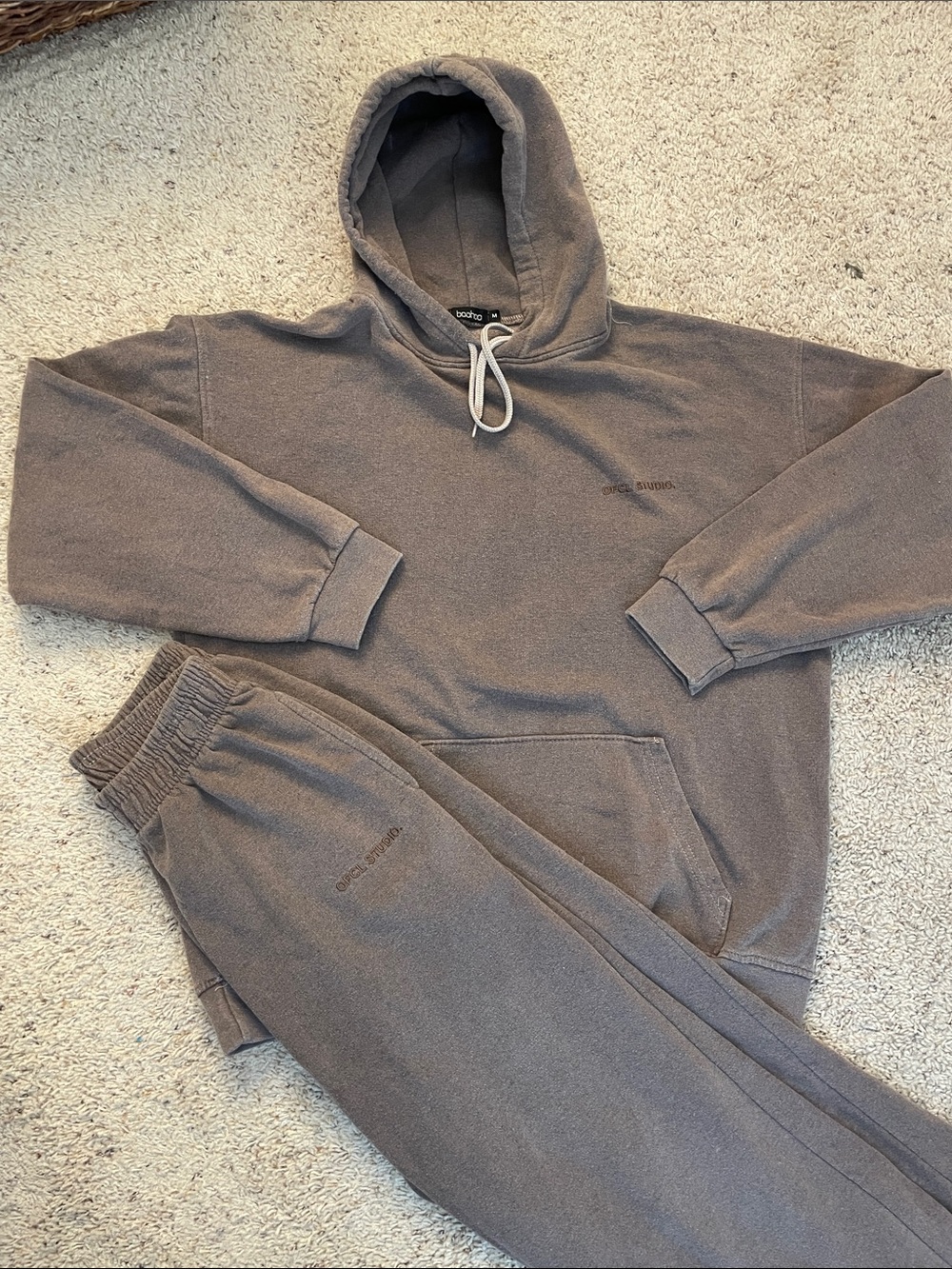 boohoo DSGN Studio Oversized Hoodie & Jogger Tracksuit Set in Rich Chocolate!